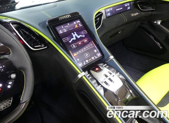 Ferrari 로마 3.9 Spyder, 2024 13