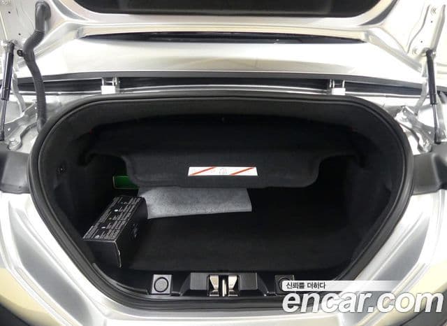 Ferrari 로마 3.9 Spyder, 2024 18