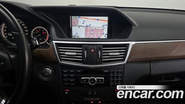 Mercedes-Benz E-класс W212 E300 Elegance, 2013 15