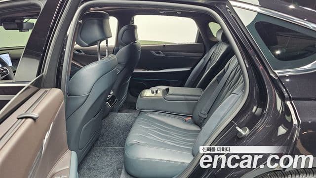 Genesis G80 (RG3) бензин 2.5 турбо 2WD, 2025 12