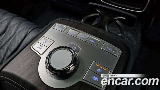 Genesis G80 (RG3) бензин 2.5 турбо 2WD, 2025 17