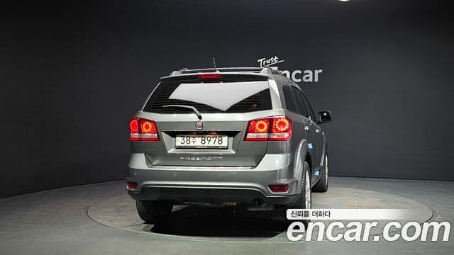 Fiat Freemont 1세대, 2013 4