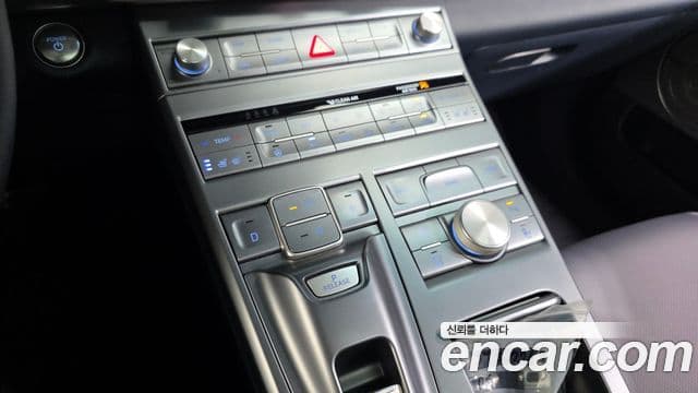 Hyundai NEXO Premium, 2023 9