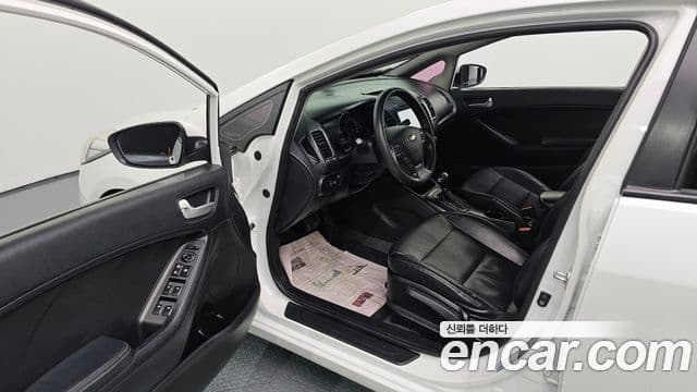 Kia K3 Deluxe, 2013 10