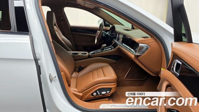 Porsche Panamera (971), 2021 10