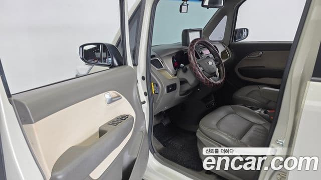 Kia Ray Luxury, 2012 11