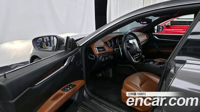 Maserati 기블리 3세대, 2017 10