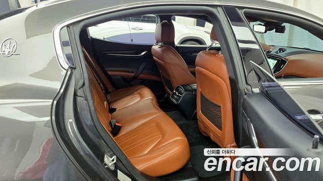 Maserati 기블리 3세대, 2017 12