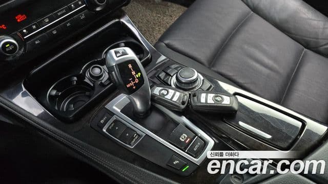 BMW 5시리즈 (F10), 2013 9