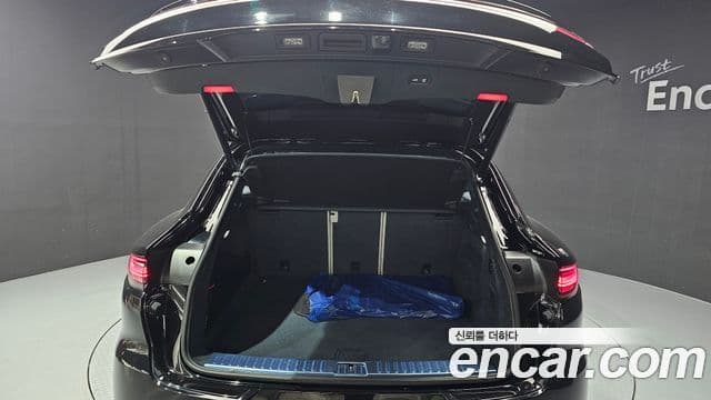 Porsche Cayenne (PO536) 4.0 турбо купе, 2023 19