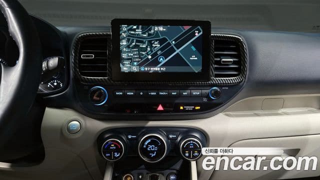 Hyundai Venue 1.6 Flux, 2020 15