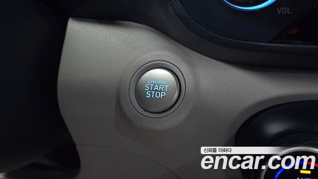 Hyundai Venue 1.6 Flux, 2020 18