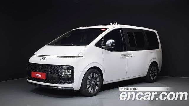Hyundai Staria Inspiration, 2023 1