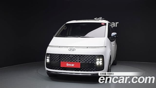 Hyundai Staria Inspiration, 2023 3