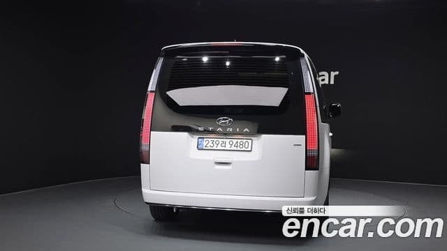 Hyundai Staria Inspiration, 2023 4