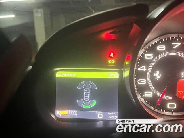 Ferrari 캘리포니아 T 3.9 V8, 2015 8