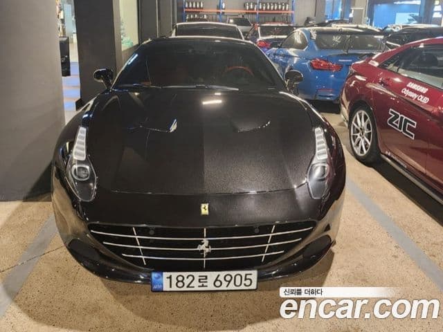 Ferrari 캘리포니아 T 3.9 V8, 2015 12