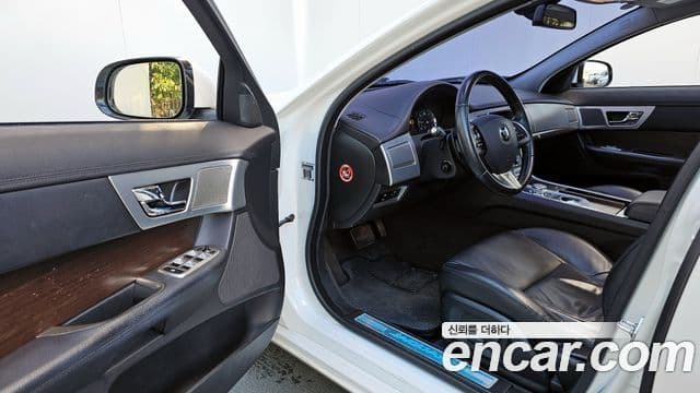 Jaguar New XF X250, 2014 11