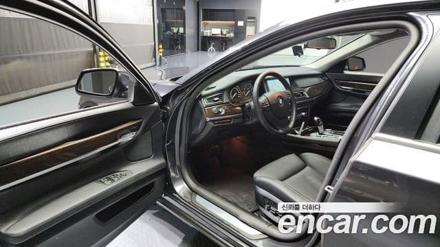BMW 7시리즈 (F01) 740Li, 2011 10