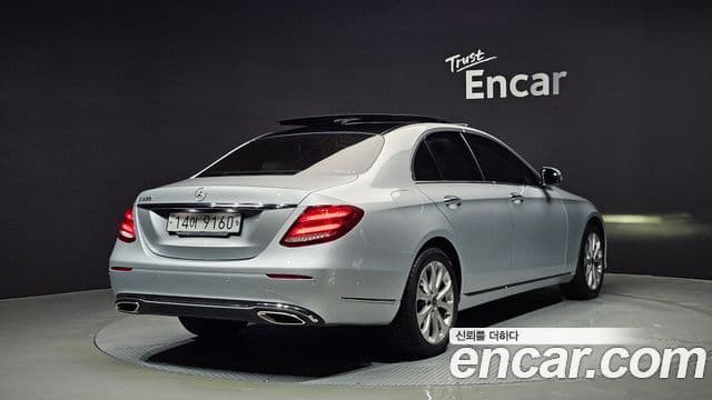 Mercedes-Benz E-класс W213 Exclusive, 2019 2