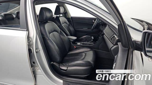 Kia The / новый New K5 Prestige, 2016 10