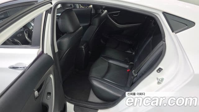 Hyundai Avante MD Luxury, 2012 11