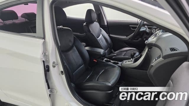 Hyundai Avante MD Luxury, 2012 12