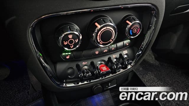 Mini Cooper 클럽맨 2세대, 2020 15