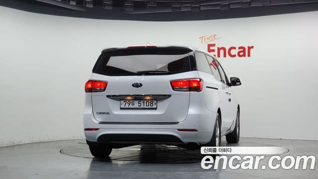 Kia All New Carnival 11인승 Deluxe, 2015 4