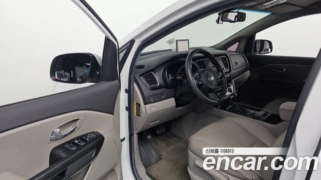 Kia All New Carnival 11인승 Deluxe, 2015 10