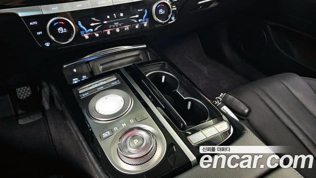 Genesis G80 (RG3) бензин 2.5 турбо AWD, 2021 9