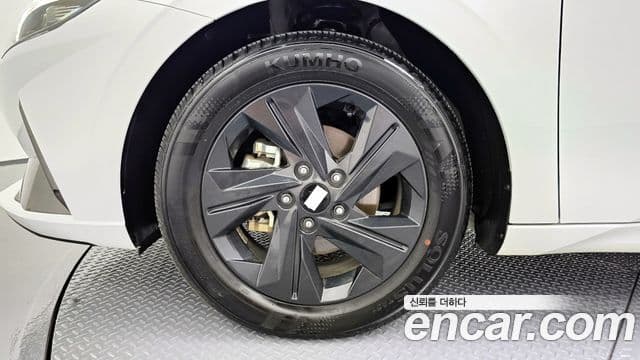 Hyundai Avante гибрид (CN7) Smart, 2023 все фото