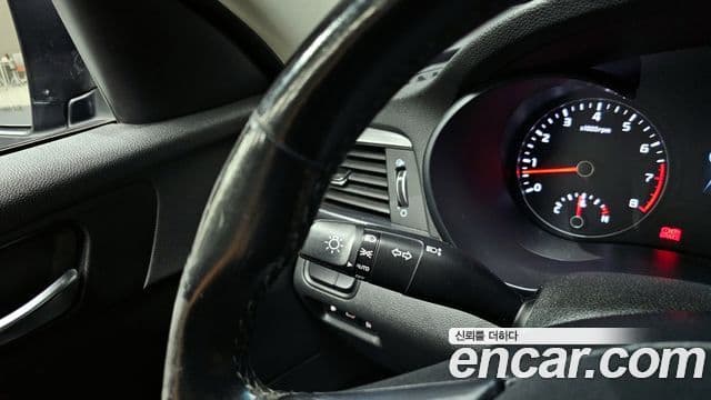 Kia K5 2세대 Prestige, 2016 18