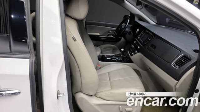 Kia The / новый New Carnival Special, 2019 12