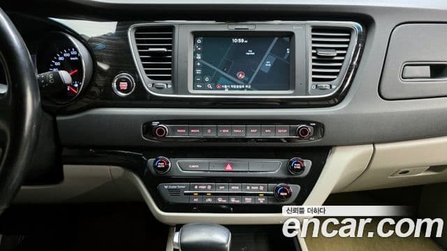 Kia The / новый New Carnival Special, 2019 17