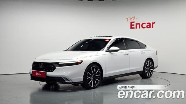 Honda Accord 11세대 2.0 гибрид Туринг (Touring)