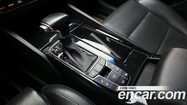 Kia All New K7 3.0 LPI Prestige (арендный автомобиль), 2017 9