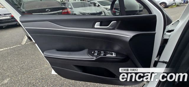 Kia K5 3세대 Standard, 2021 14