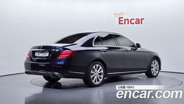 Mercedes-Benz E-класс W213 Exclusive, 2017 2