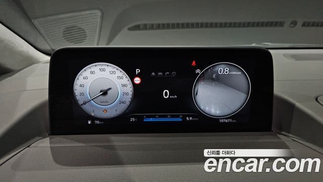 Hyundai Staria Inspiration, 2023 8