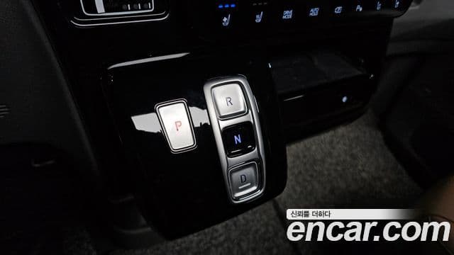 Hyundai Staria Inspiration, 2023 9