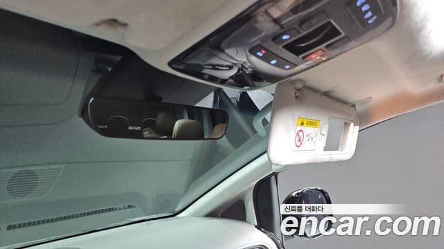 Hyundai Staria Inspiration, 2023 16