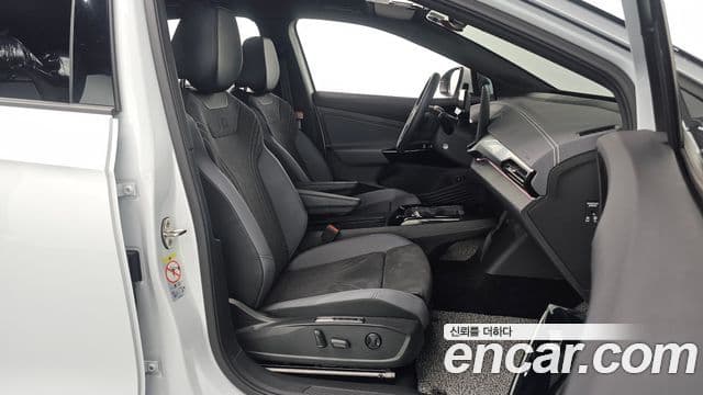 Volkswagen ID.5 Pro, 2025 10