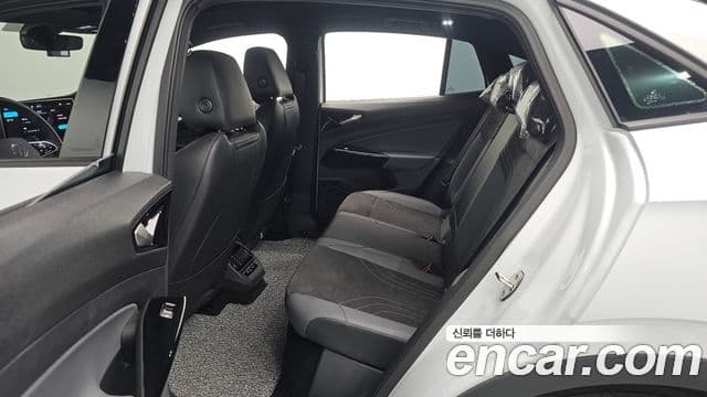 Volkswagen ID.5 Pro, 2025 12