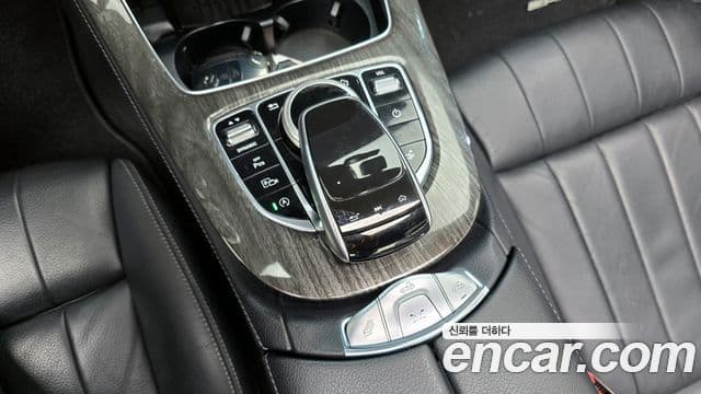 Mercedes-Benz E-класс W213 E220d кабриолет, 2019 16