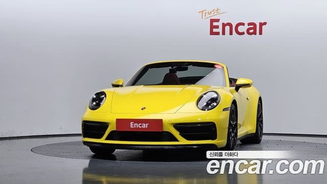 Porsche 911 (992) Carrera 4 GTS кабриолет, 2023 3