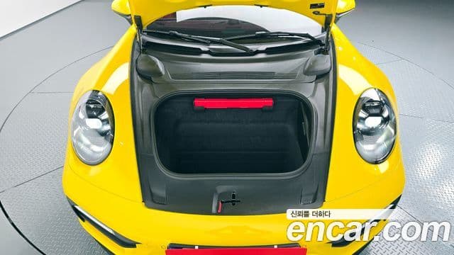 Porsche 911 (992) Carrera 4 GTS кабриолет, 2023 6