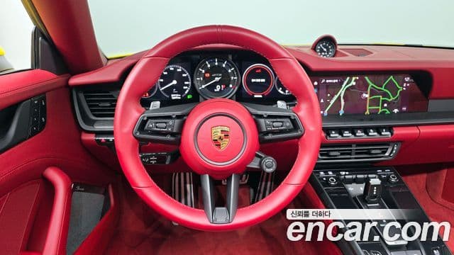 Porsche 911 (992) Carrera 4 GTS кабриолет, 2023 13