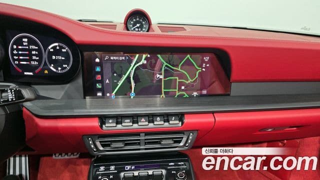 Porsche 911 (992) Carrera 4 GTS кабриолет, 2023 16