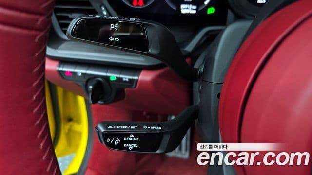 Porsche 911 (992) Carrera 4 GTS кабриолет, 2023 18